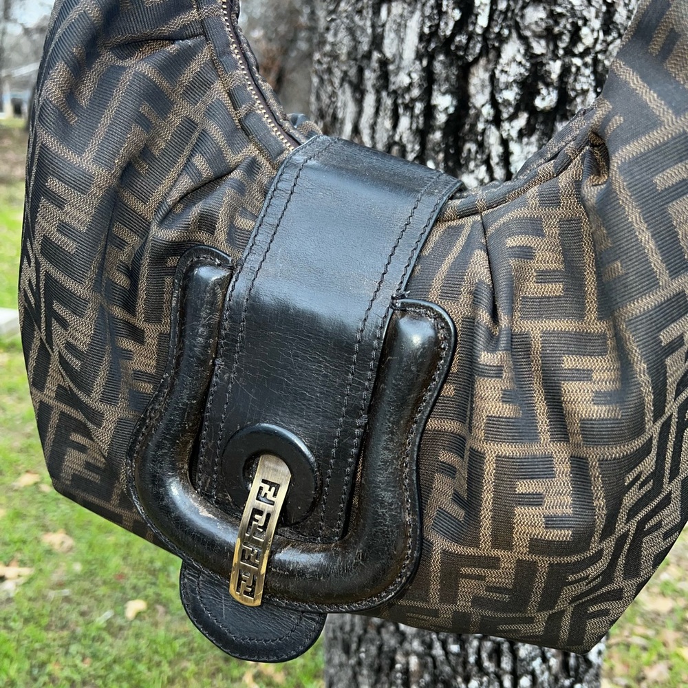 ๐ค FENDI Zucca Borsa B Hobo Bag Made In ITALY Authentic! - Picture 5 of 16